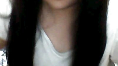 Karštą Slut'ą dalijasi du Juodieji Jaučiai, kurie filmuoja jų linksmybes